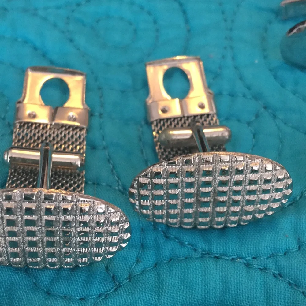 Cuff links wowwwwwwwwwww